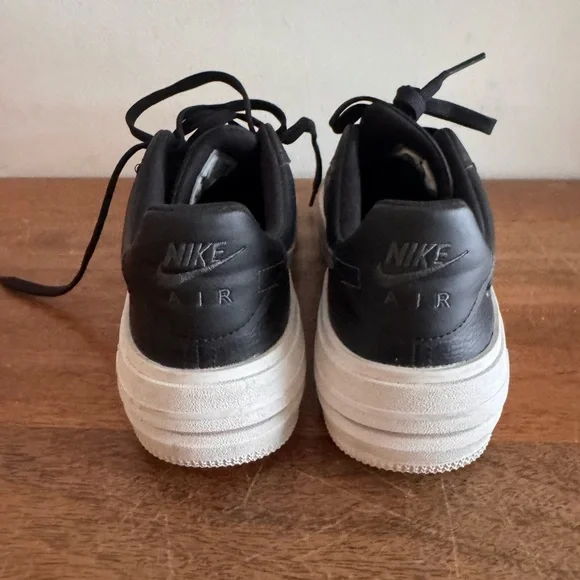 Nike Women's Air Force 1 PLT.AF.ORM - Picture 5 of 10